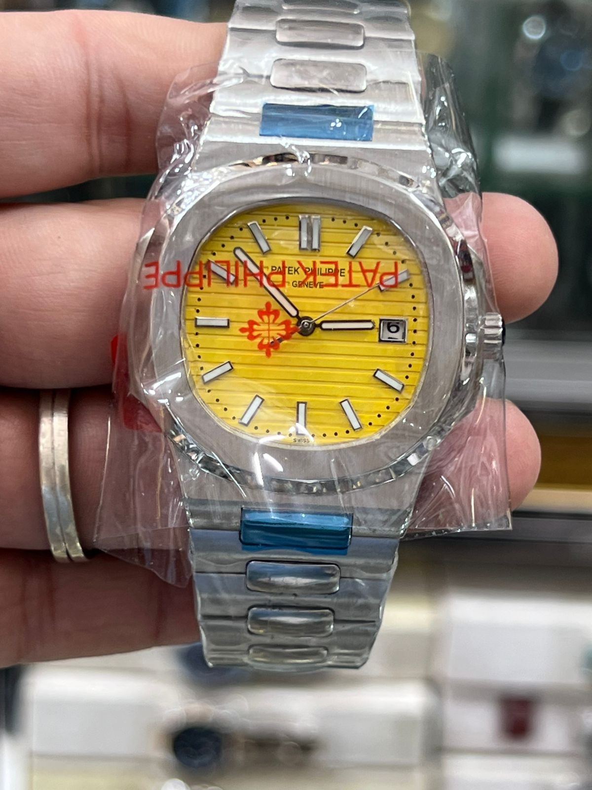 PATEK PHILPPE - Limited Luxury Edition Watches