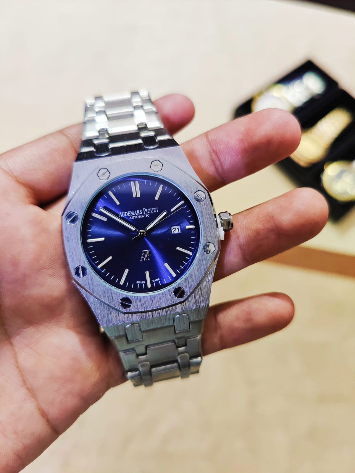 AUDEMARS PIGUET - ROYAL OAK SILVER LUXURY WATCH